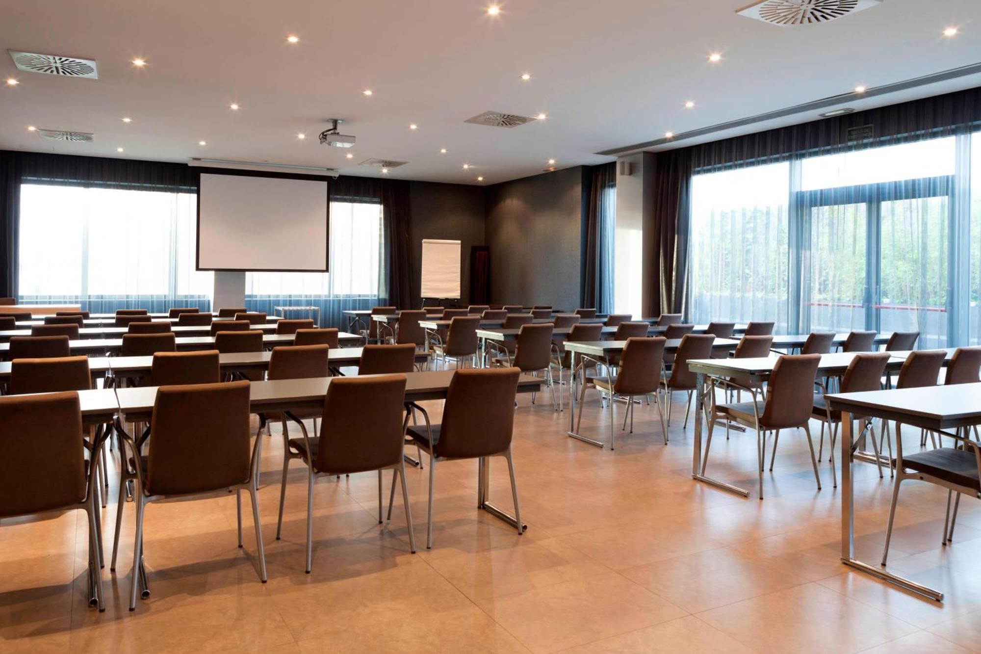 Ac Hotel Gijon By Marriott Extérieur photo