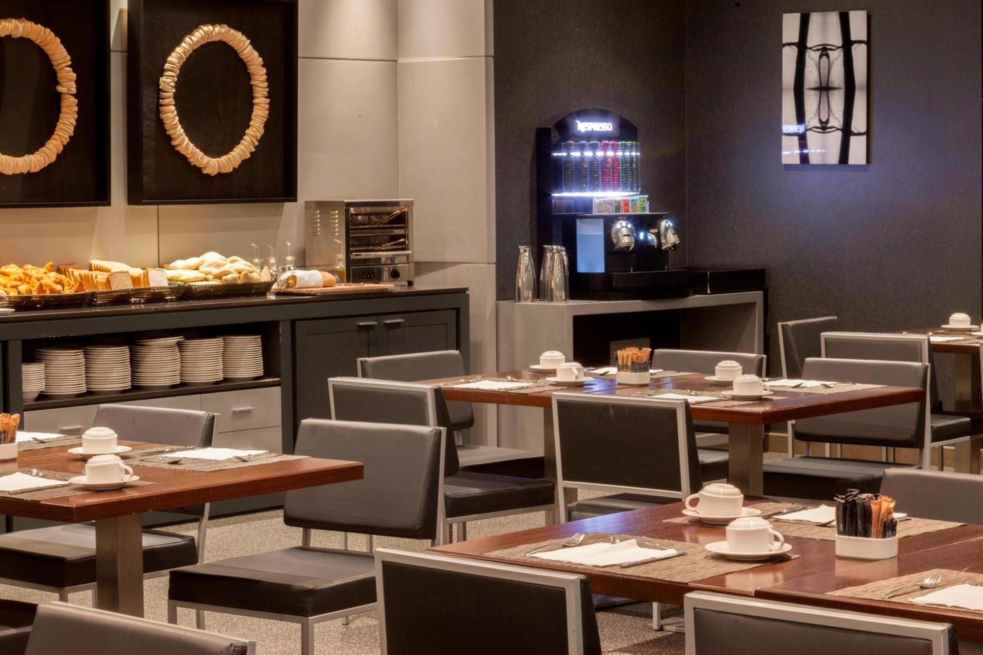 Ac Hotel Gijon By Marriott Extérieur photo